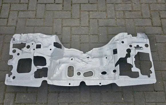 Front sound insulation