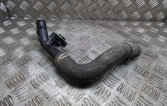 Peugeot 3008 II Engine coolant pipe/hose 9804208380