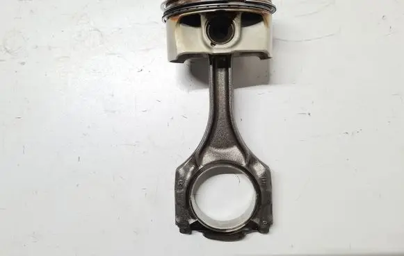 BMW 6 F06 Gran coupe Piston with connecting rod 89L106 7646892 11247646892