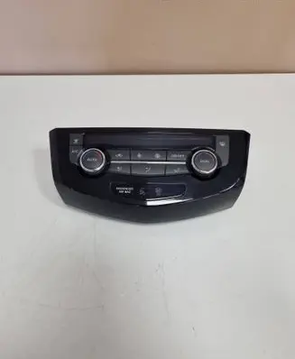 Nissan Qashqai Climate control unit 275004EA0A