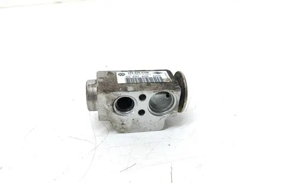 Air conditioning (A/C) expansion valve