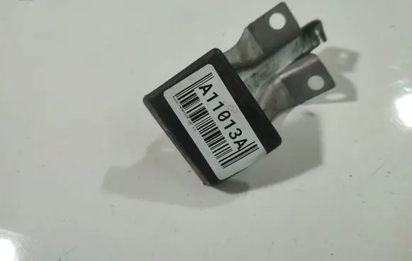 Nissan Pathfinder R51 Engine bonnet (hood) release handle 11318702