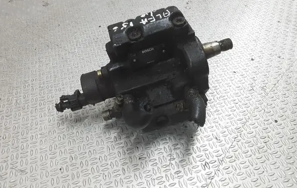 Alfa Romeo 156 Fuel injection high pressure pump 0445010006