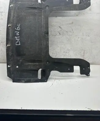 BMW 6 F12 F13 Engine splash shield/under tray 7211031