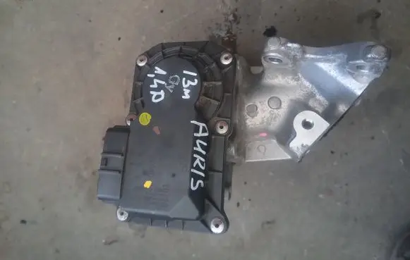 Toyota Auris E180 Throttle valve