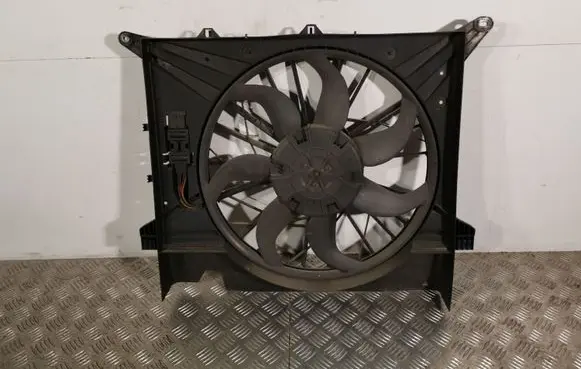 Volvo XC90 Radiator cooling fan shroud 1137328116