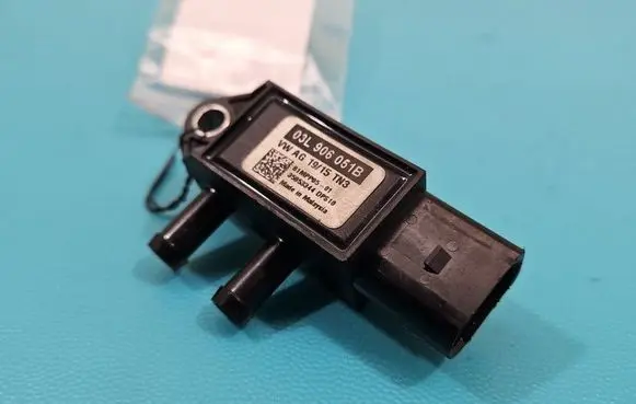 Seat Leon (5F) Air pressure sensor 03L906051B IMPRK1518533