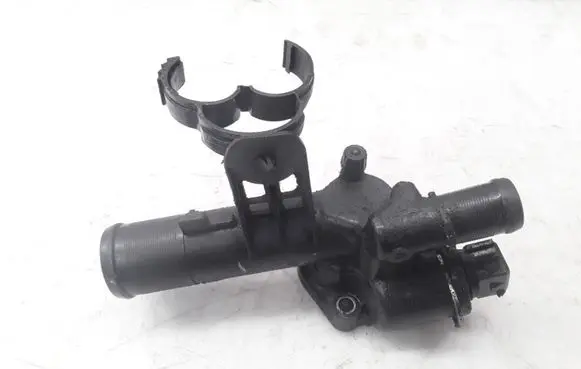 Thermostat/thermostat housing