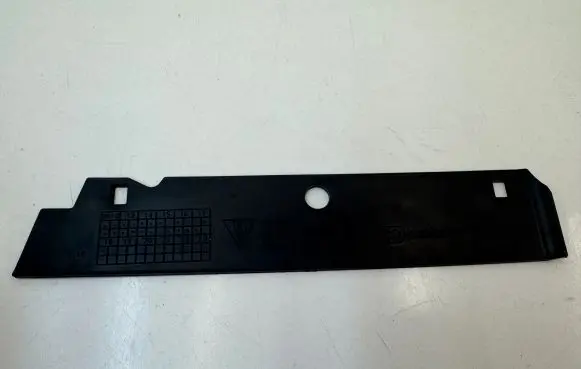 Porsche Macan (95B) Glove box pad 105809779C
