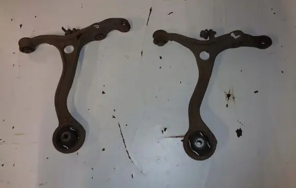 Honda Accord Front lower control arm/wishbone NH737M
