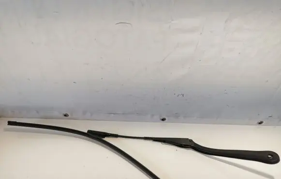 BMW 3 E90 E91 Front wiper blade arm 7253386