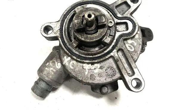 Volvo XC70 Vacuum pump 08699237