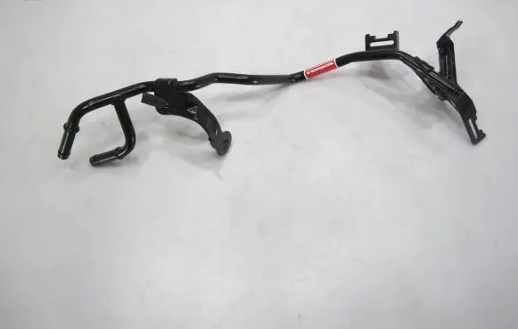 Volkswagen PASSAT B8 Engine coolant pipe/hose 04L121070AB