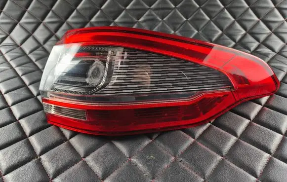 Ford S-MAX Rear/tail lights 17318702