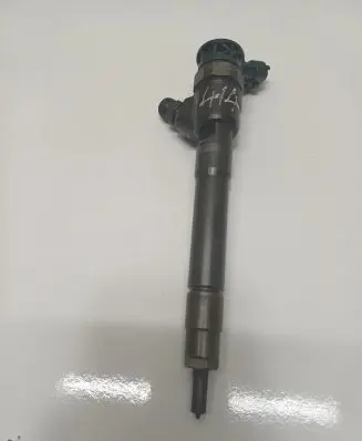 Nissan Qashqai Fuel injector 0445110414