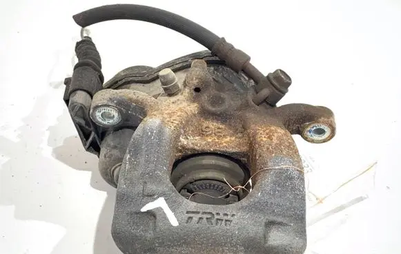 Nissan Qashqai Rear brake caliper 