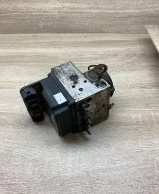 Nissan X-Trail T30 ABS Pump 47600AR005