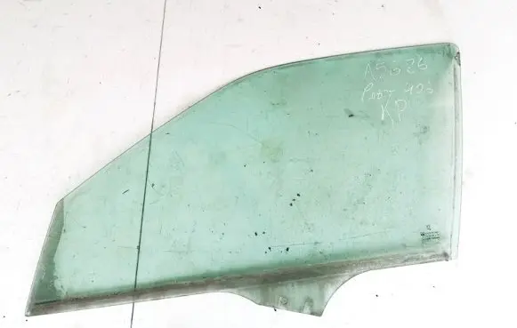 Peugeot 406 Front door window glass four-door