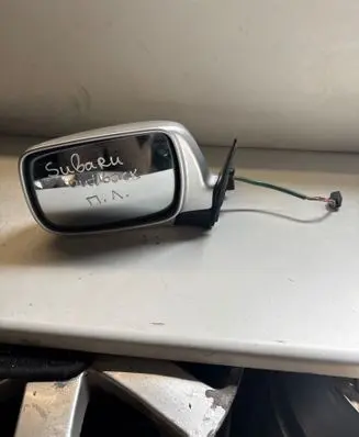 Subaru Forester SF Front door electric wing mirror 010469