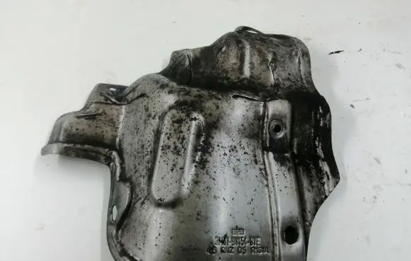 Ford Focus Heat shield in engine bay 3M519N454BYE