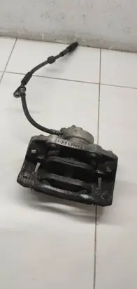 Peugeot 208 II Front brake caliper 25L98892