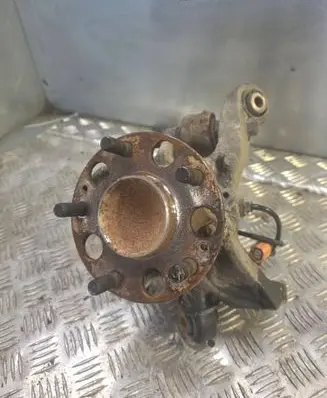 Honda Accord Rear wheel hub 