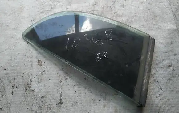 Opel Astra G Rear vent window glass as2