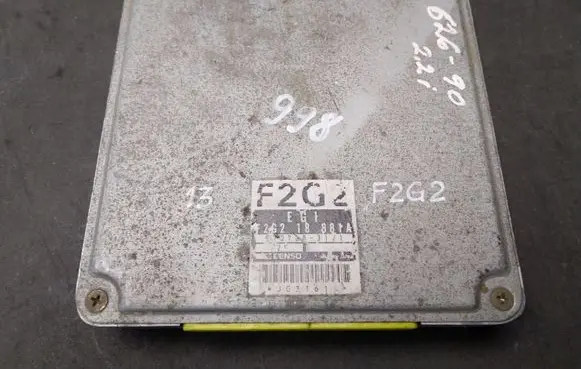Mazda 626 Engine control unit/module F2G218881A