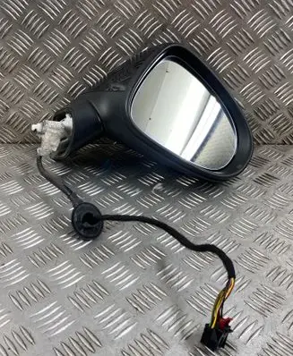 Volkswagen Touareg II Front door electric wing mirror 7P6857502
