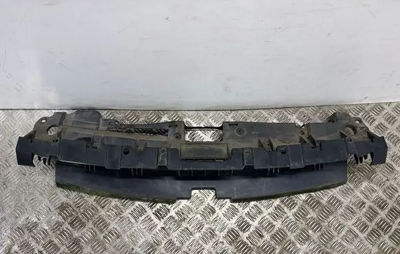 Subaru Outback (BS) Radiator trim 91165AL00A