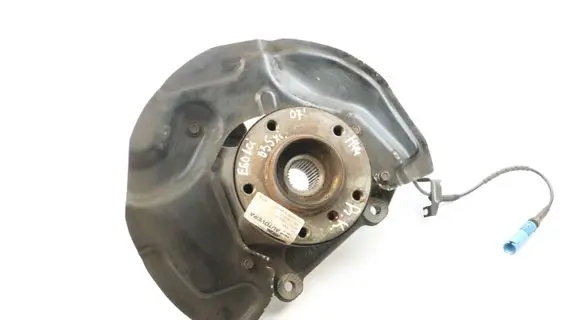 BMW 5 E60 E61 Front wheel hub spindle knuckle 6768315