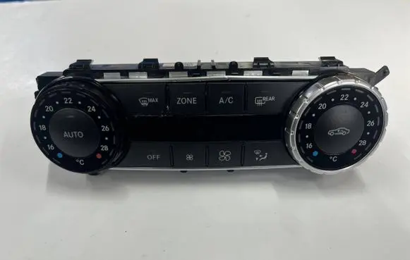 Mercedes-Benz C W204 Climate control unit A2049000715 SW281400 Q01HW3810