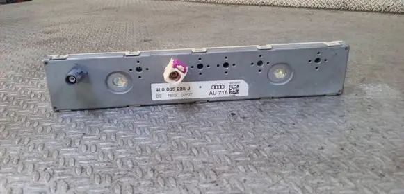 Audi Q7 4L Aerial antenna amplifier 4L0035225J