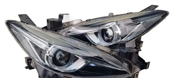 Mazda 3 II Headlights/headlamps set BHT651040 BHT651030 20151214110