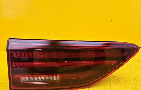 Volkswagen Golf VIII Rear/tail lights 5H0945093H