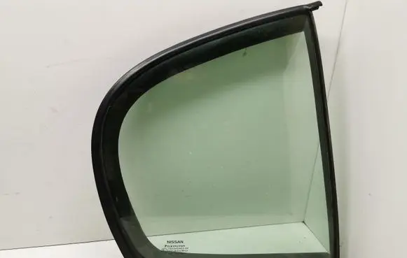 Nissan Almera N16 Rear side window 82272 BM700 XB9006