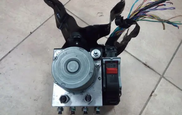 Jaguar XE ABS Pump GX7314F447AF NE56814