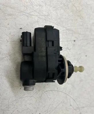 Citroen C3 Headlight level adjustment motor 90005925