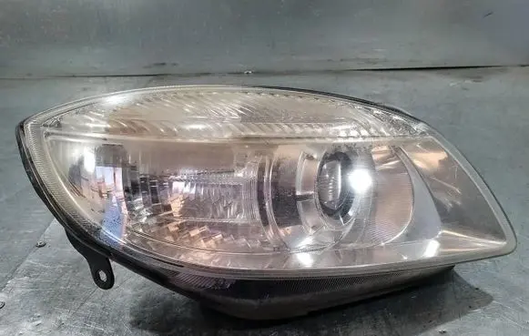 Skoda Fabia Mk2 (5J) Headlight/headlamp