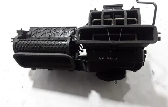 Volvo C40 Interior heater climate box assembly 32329646