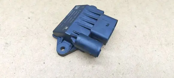 Mercedes-Benz E W211 Glow plug pre-heat relay A6429007801