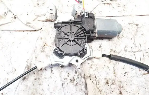 Nissan Note (E11) Front door window regulator motor 400926b 0926