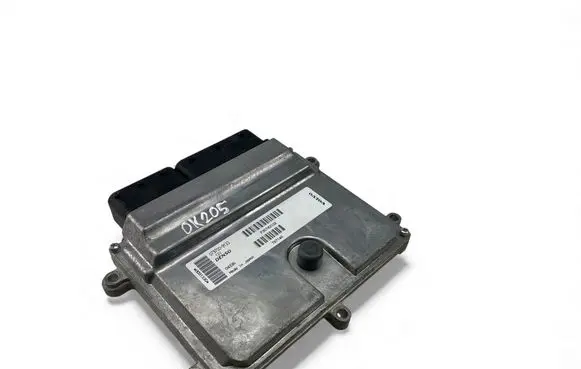 Volvo S40 Engine control unit/module ECU P30743102