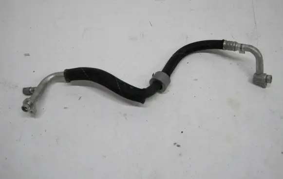 Renault Austral Air conditioning (A/C) pipe/hose 924902052R
