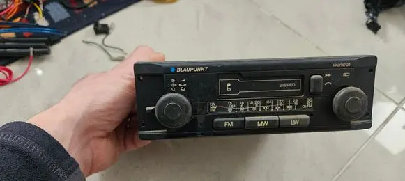 Mercedes-Benz E W124 Radio/CD/DVD/GPS head unit 7642541412 MADRID23 BLAUPUNKT