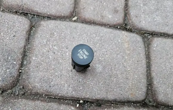 Renault Zoe Engine start stop button switch 251506286R