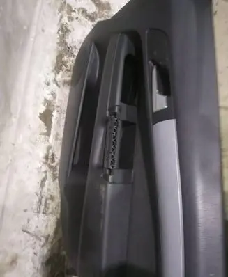 Opel Zafira B Front door card panel trim 