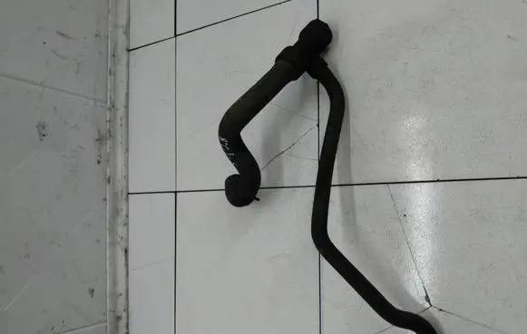 Volkswagen PASSAT B5 Water drain line hose 