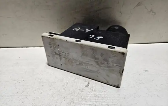 Audi A4 S4 B5 8D Central locking vacuum pump 8D0862257C