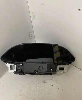 Toyota Yaris Speedometer (instrument cluster) 838000D691